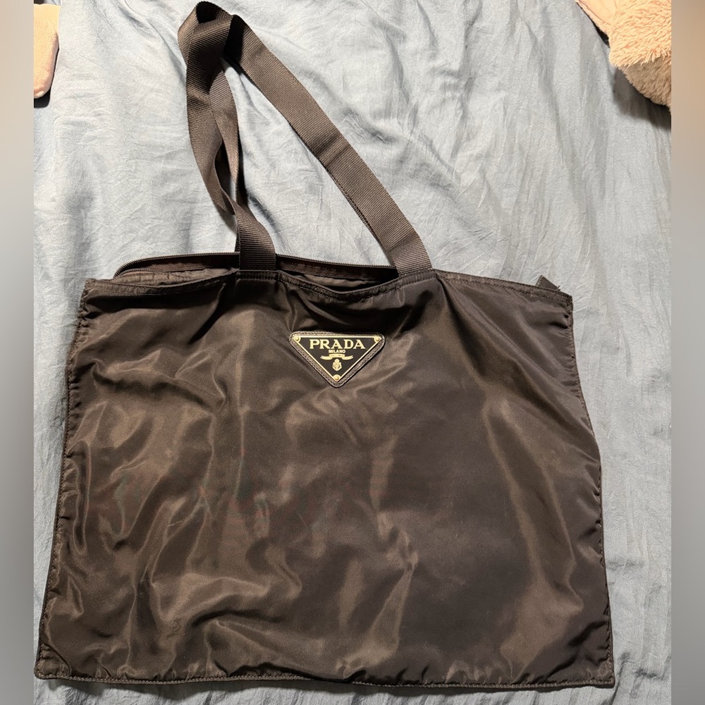 AUTHENTIC VINTAGE Prada Nylon Tote Bag Navy - Picture 2 of 6
